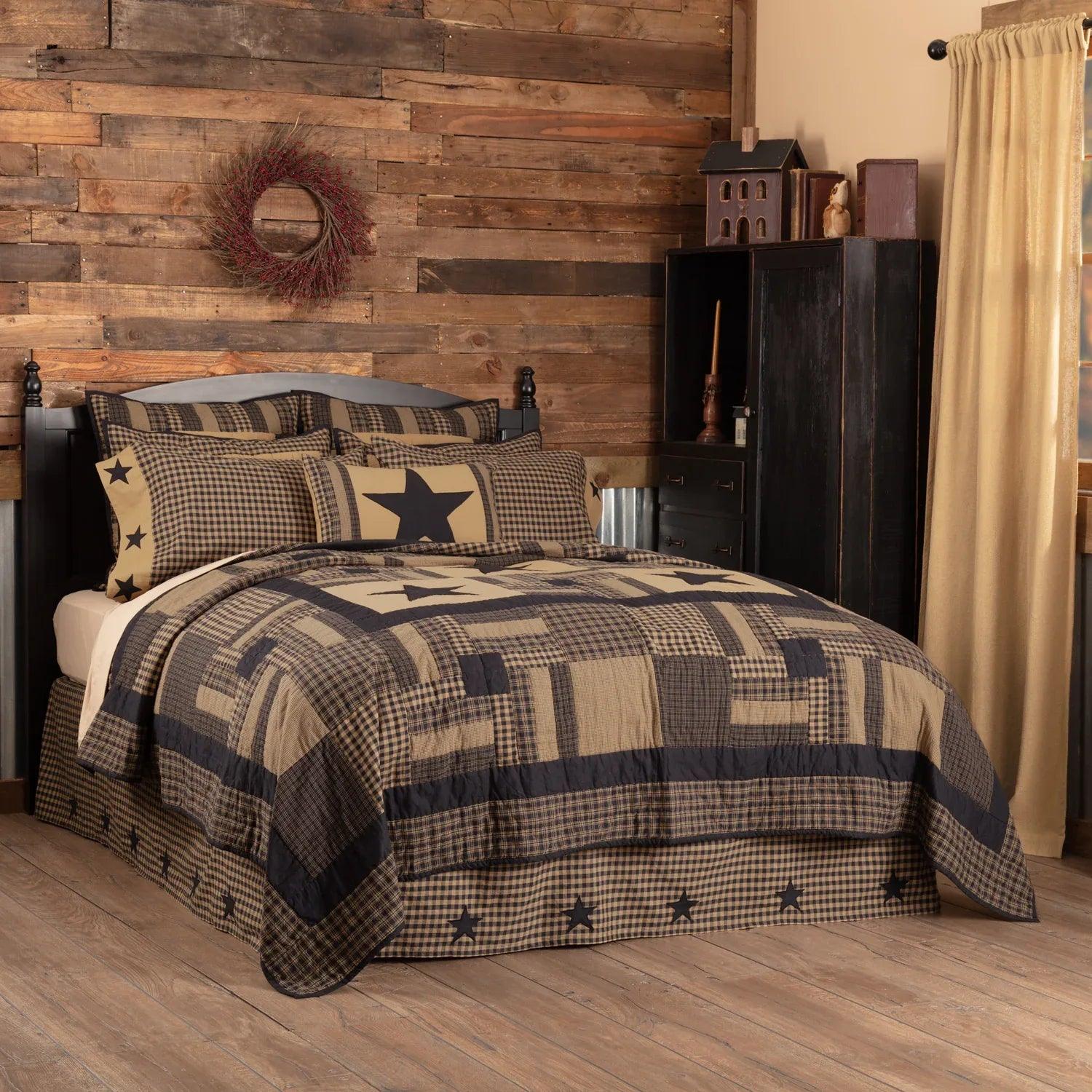 Black Check Star Quilt - Gifts for You 'n Me