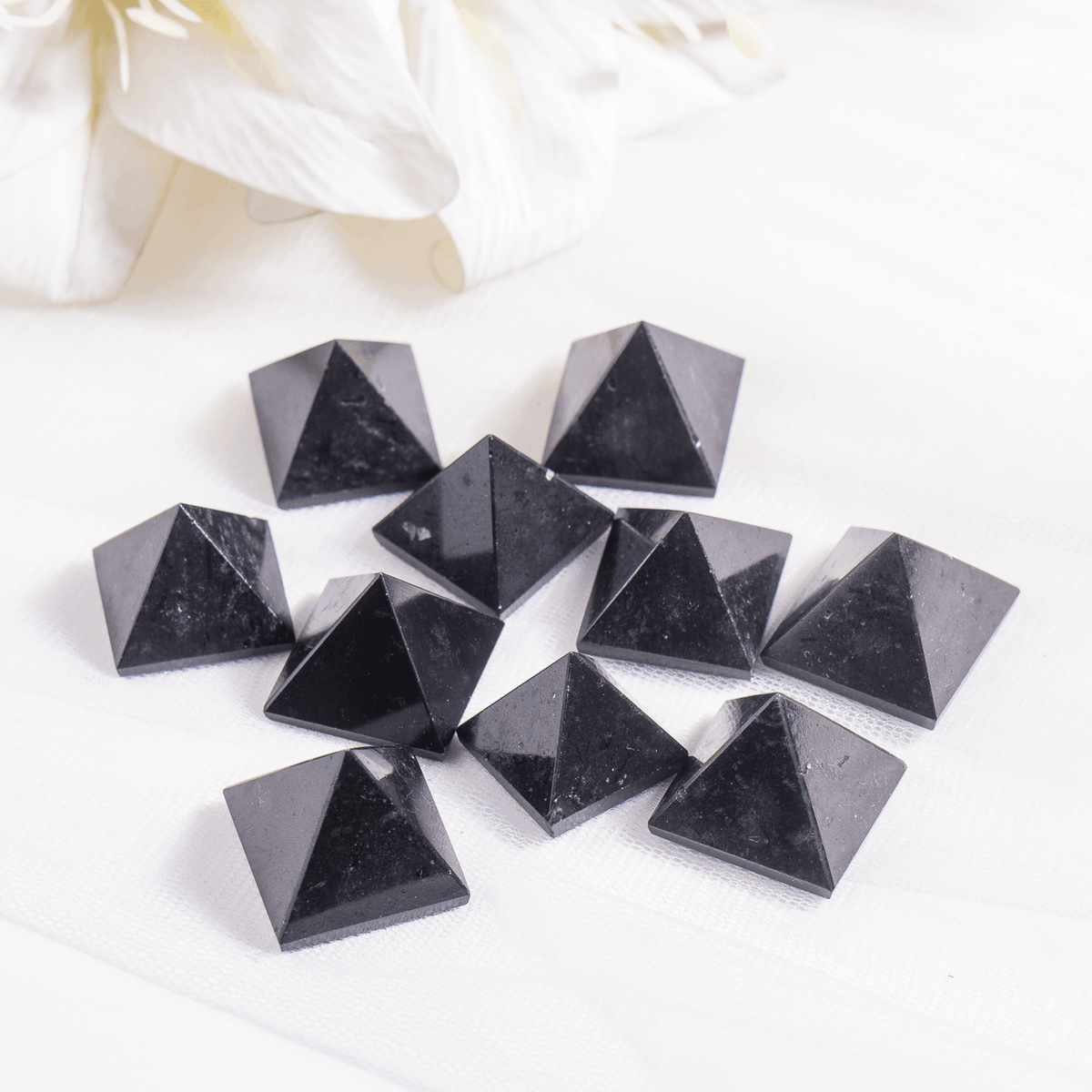 Black Tourmaline Pyramids (Promote Courage and Self-Confidence)