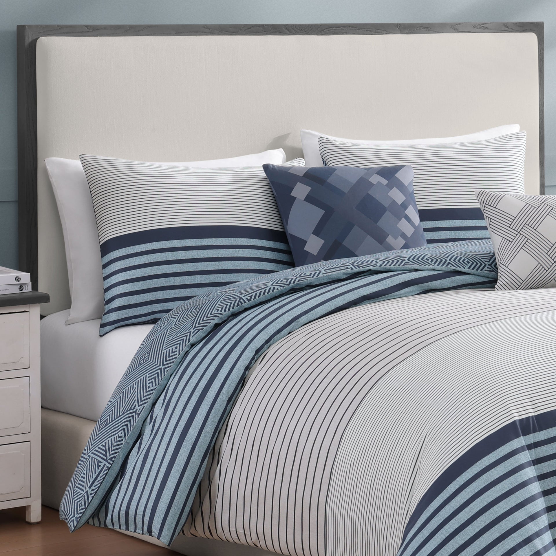 Blue Geo Lines 5 Piece Reversible Comforter Set