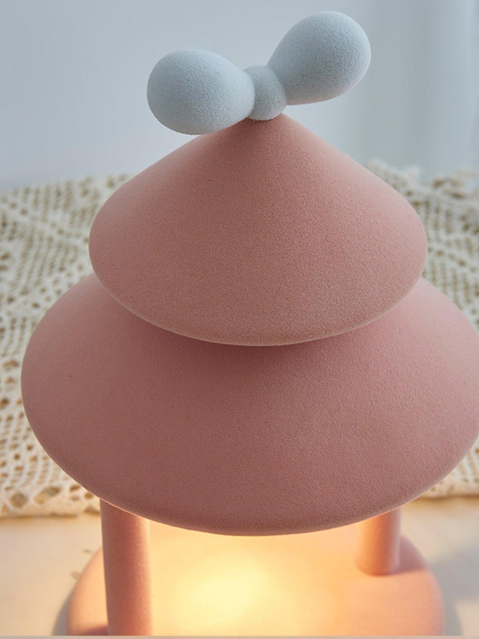 Bow Tie Cone Table Lamp 7.9