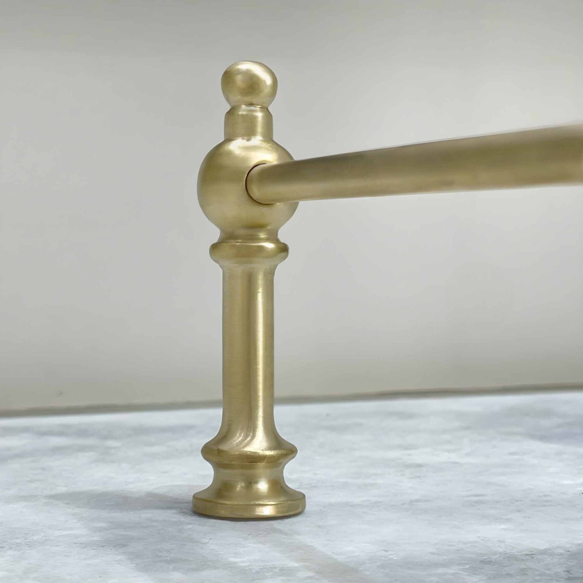 Victorian Brass Gallery Rail - Brushed Brass