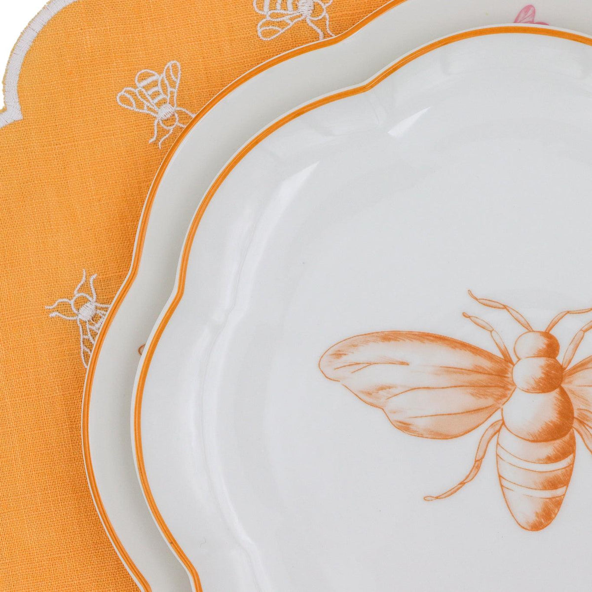 Bumble Homecoming Scalloped Ceramic Starter Plates – Set of 4 (+1 Bonus Plate)