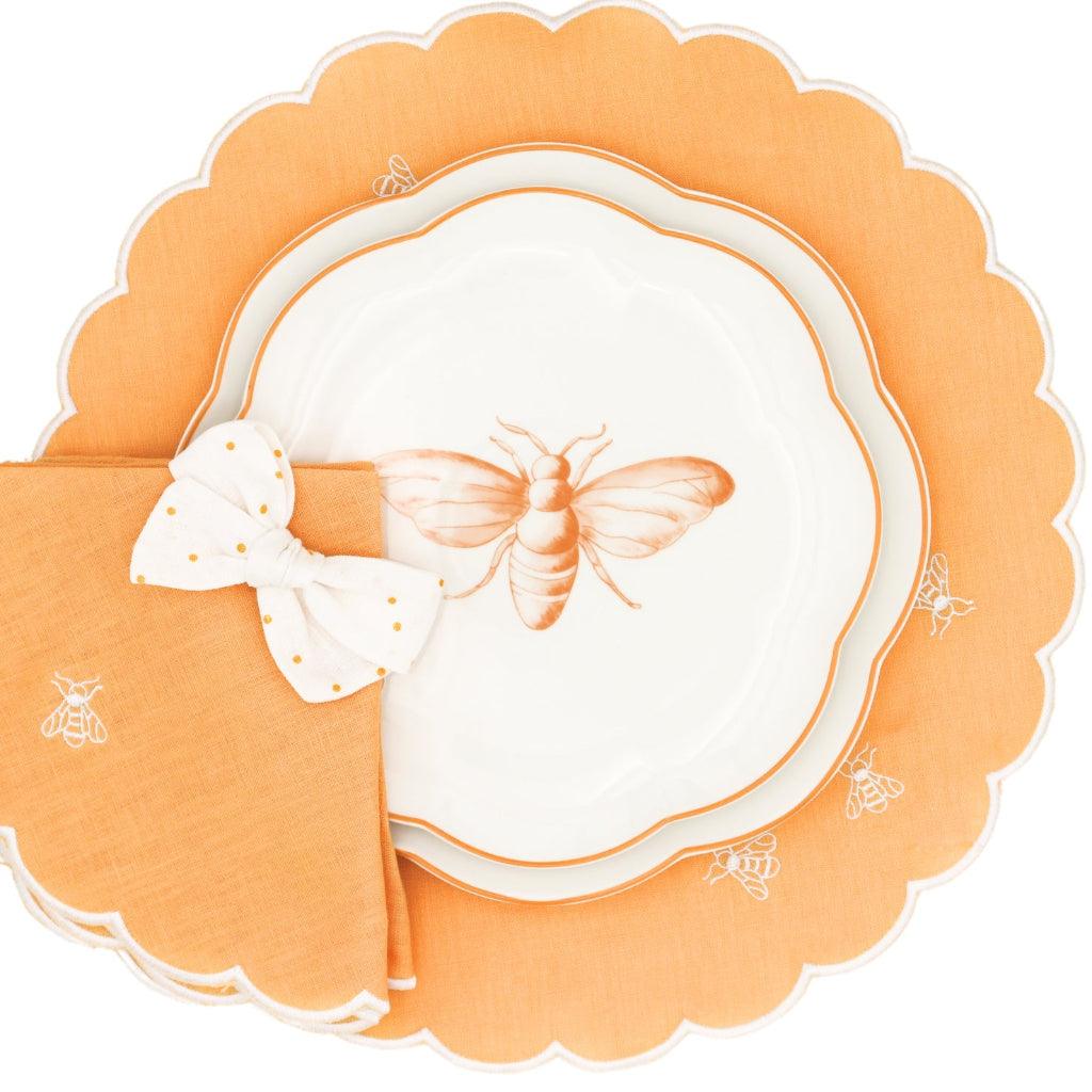 Bumble Voyage Scalloped Ceramic Dinner Plates – Set of 4 (+1 Bonus Plate)