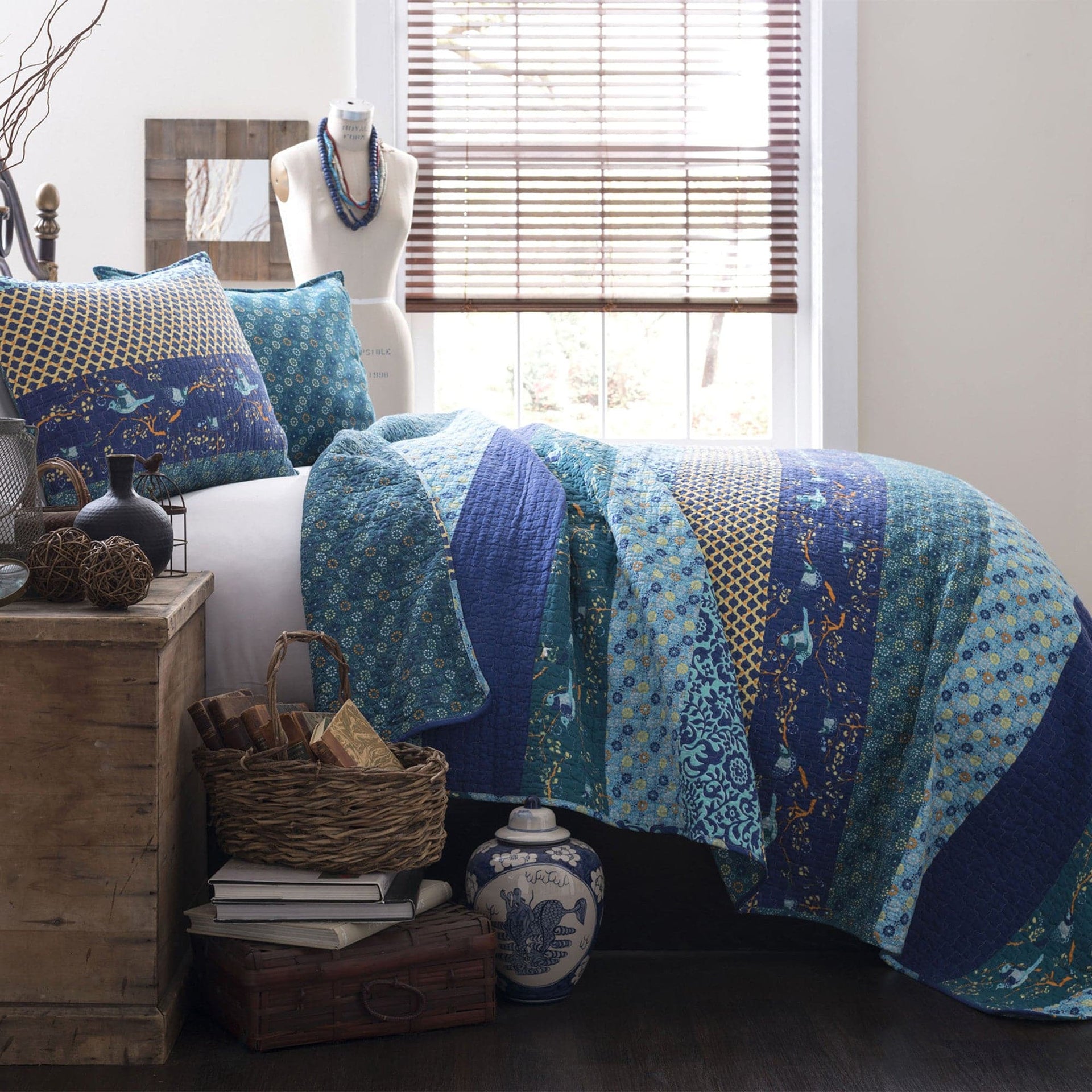 Royal Empire Quilt Set