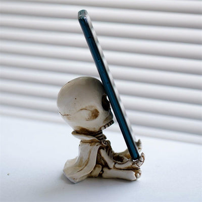 Cloak meditation small skull car ornament