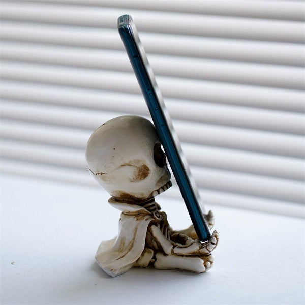 Cloak meditation small skull car ornament