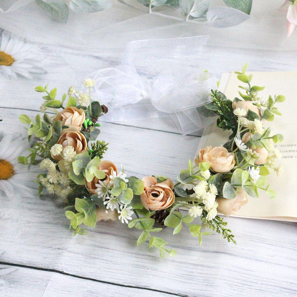 Forest style curled edge rose headband, simulated starry sky, eucalyptus wreath, bride's wedding dress, photography, headwear