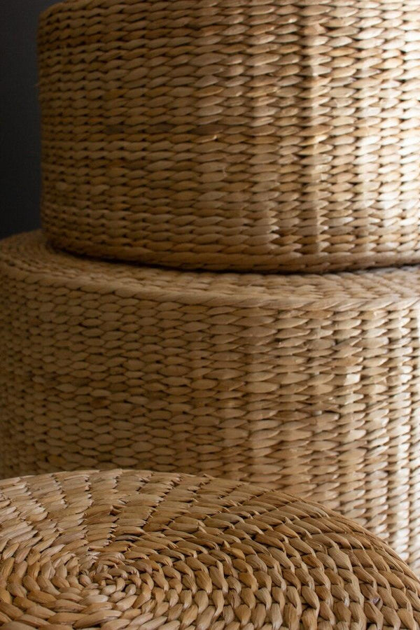 SET OF THREE ROUND NATURAL SEAGRASS RISERS