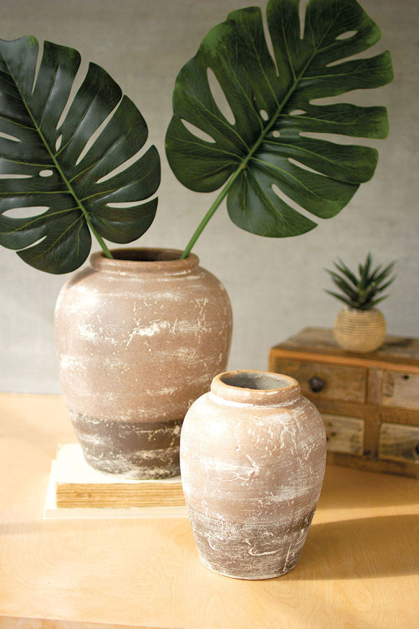 SET OF TWO CERAMIC TWO TONED URNS Kalalou