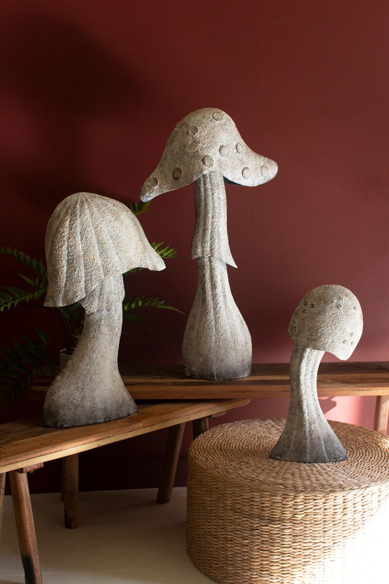 SET OF THREE RUSTIC METAL MUSHROOMS SCULPTURE