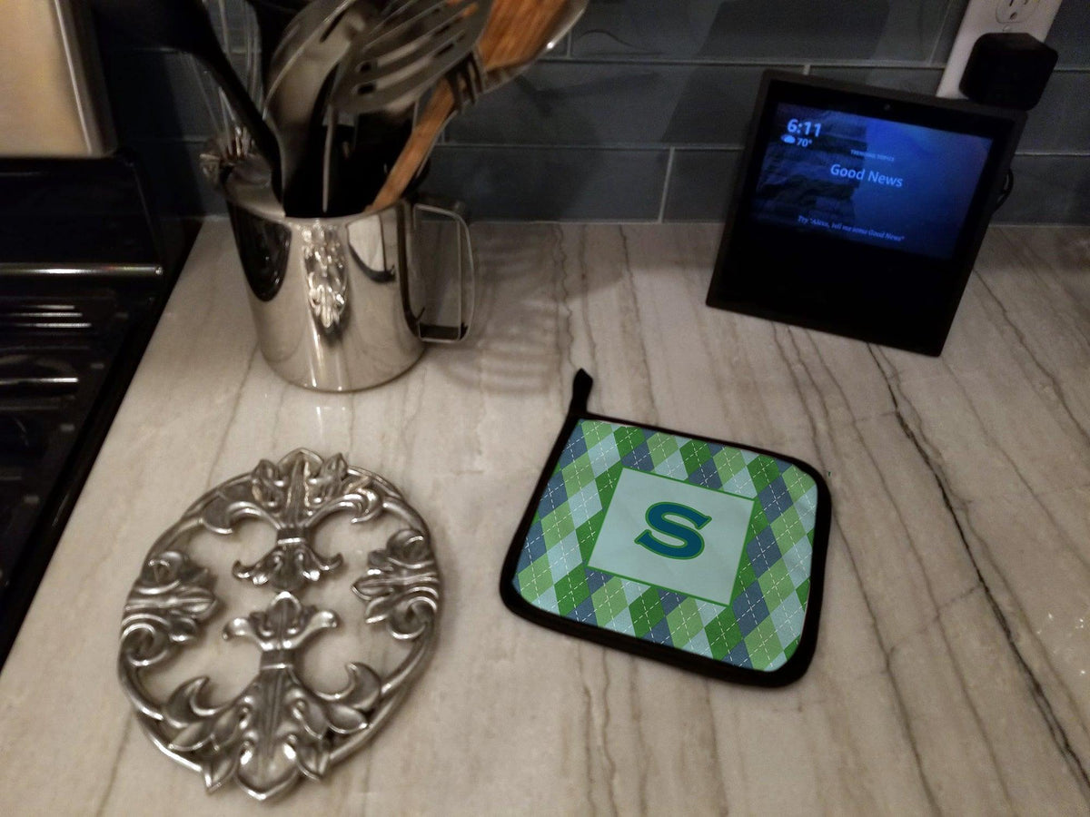 Letter S Initial Monogram - Blue Argoyle Pot Holder Set of 2 Heat Resistant Quilted Hot Pads 7.5 x 7.5 Inch, Insulated Kitchen Trivets for Cooking & Baking