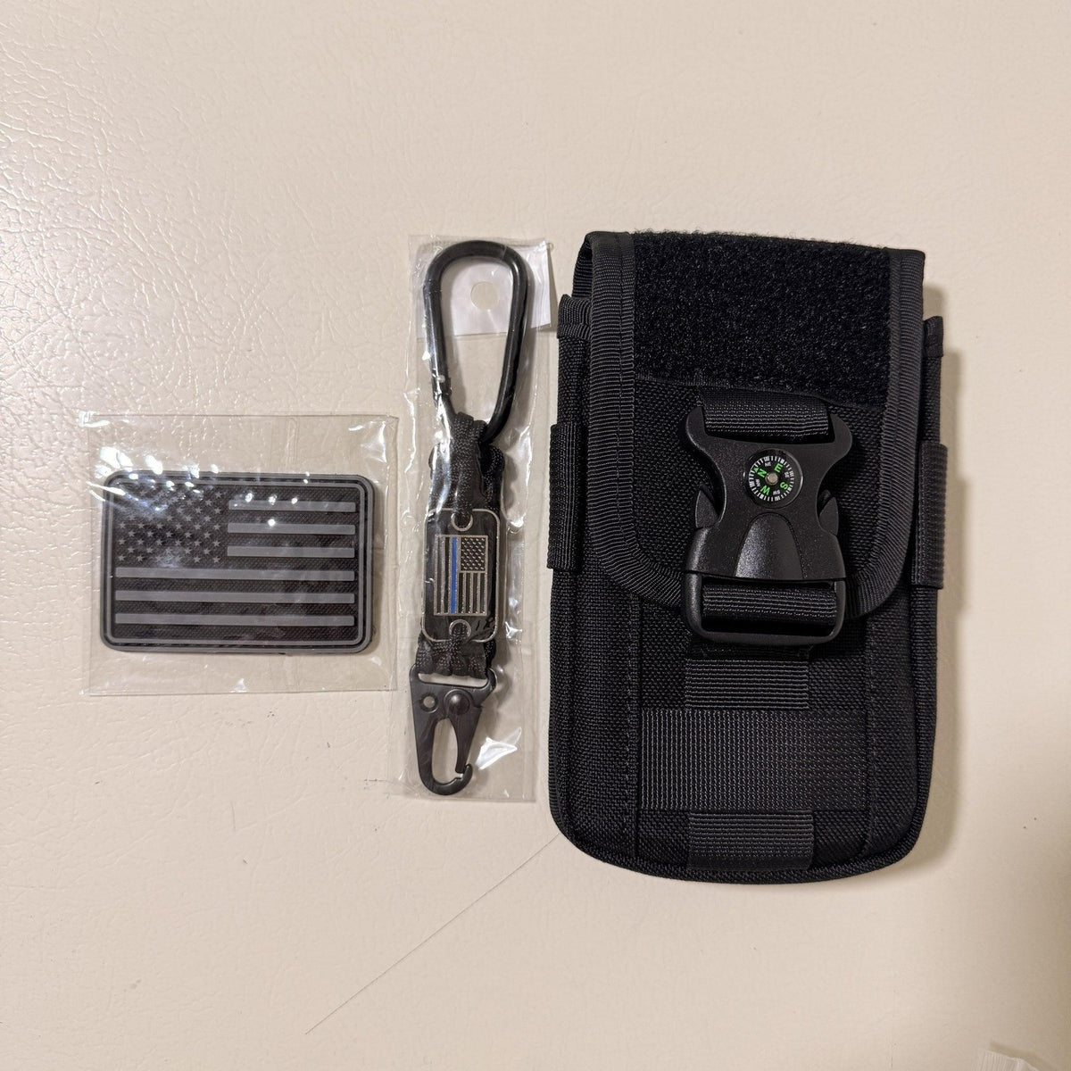 Tactical MOLLE Phone Pouch for 4.7 to 6.7 in Phones, Compass Buckle, Black, with Flag Patch and Keychain