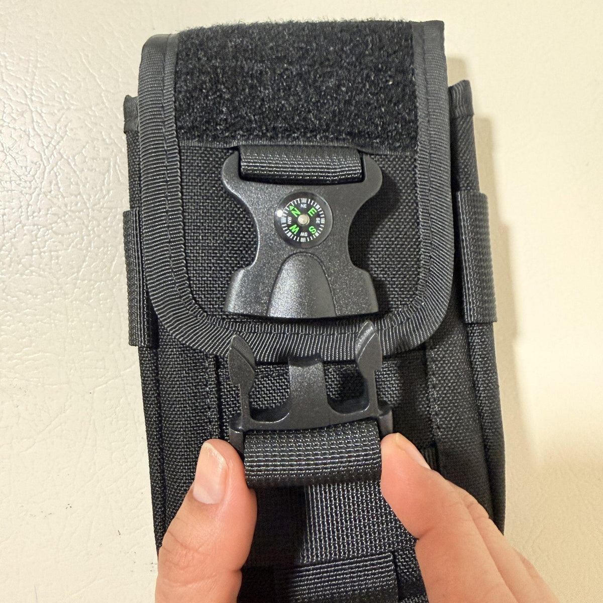 Tactical MOLLE Phone Pouch for 4.7 to 6.7 in Phones, Compass Buckle, Black, with Flag Patch and Keychain