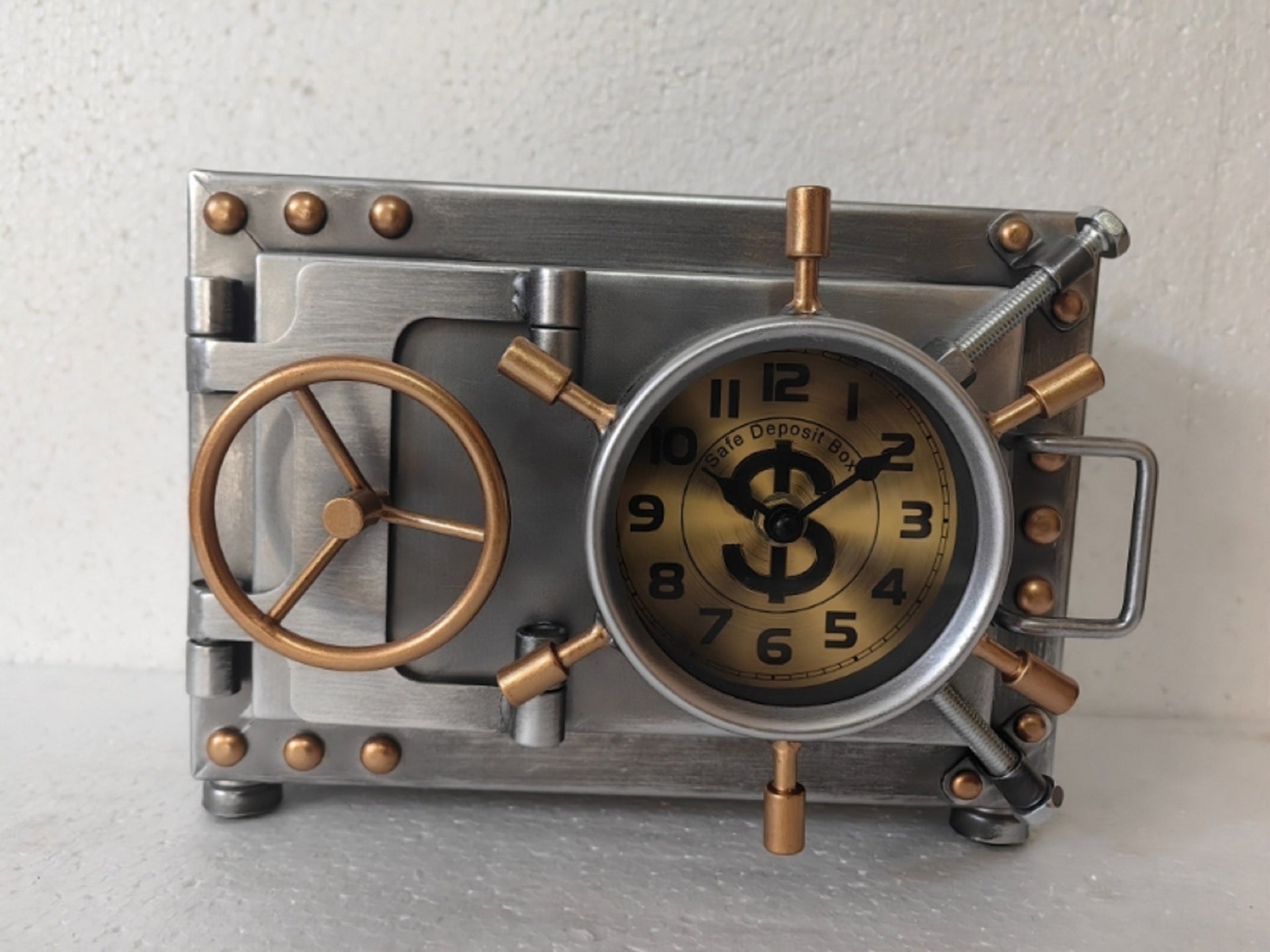 Table clock with Piggy Bank
