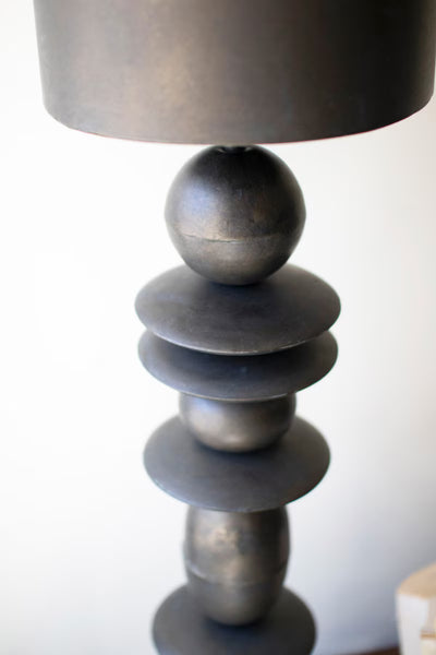 ANTIQUE BRONZE TABLE LAMP
