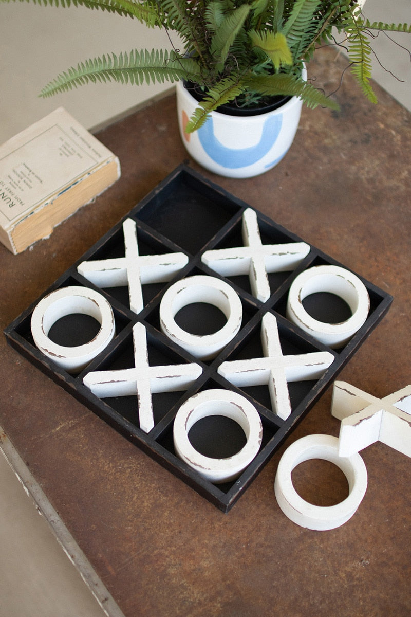 BLACK AND WHITE WOODEN TIC-TAC-TOE GAME
