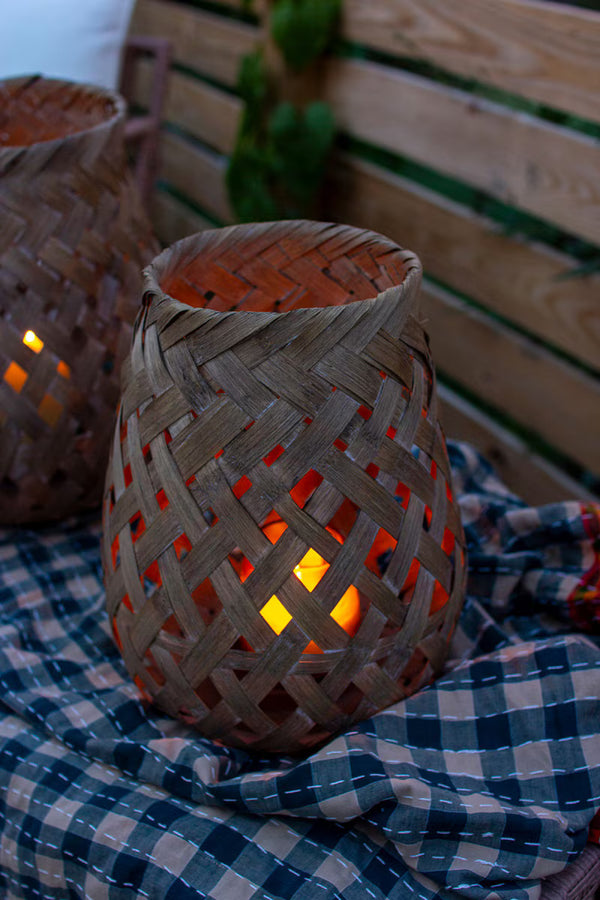 SET OF THREE WOVEN BASKET LANTERNS WITH GLASS