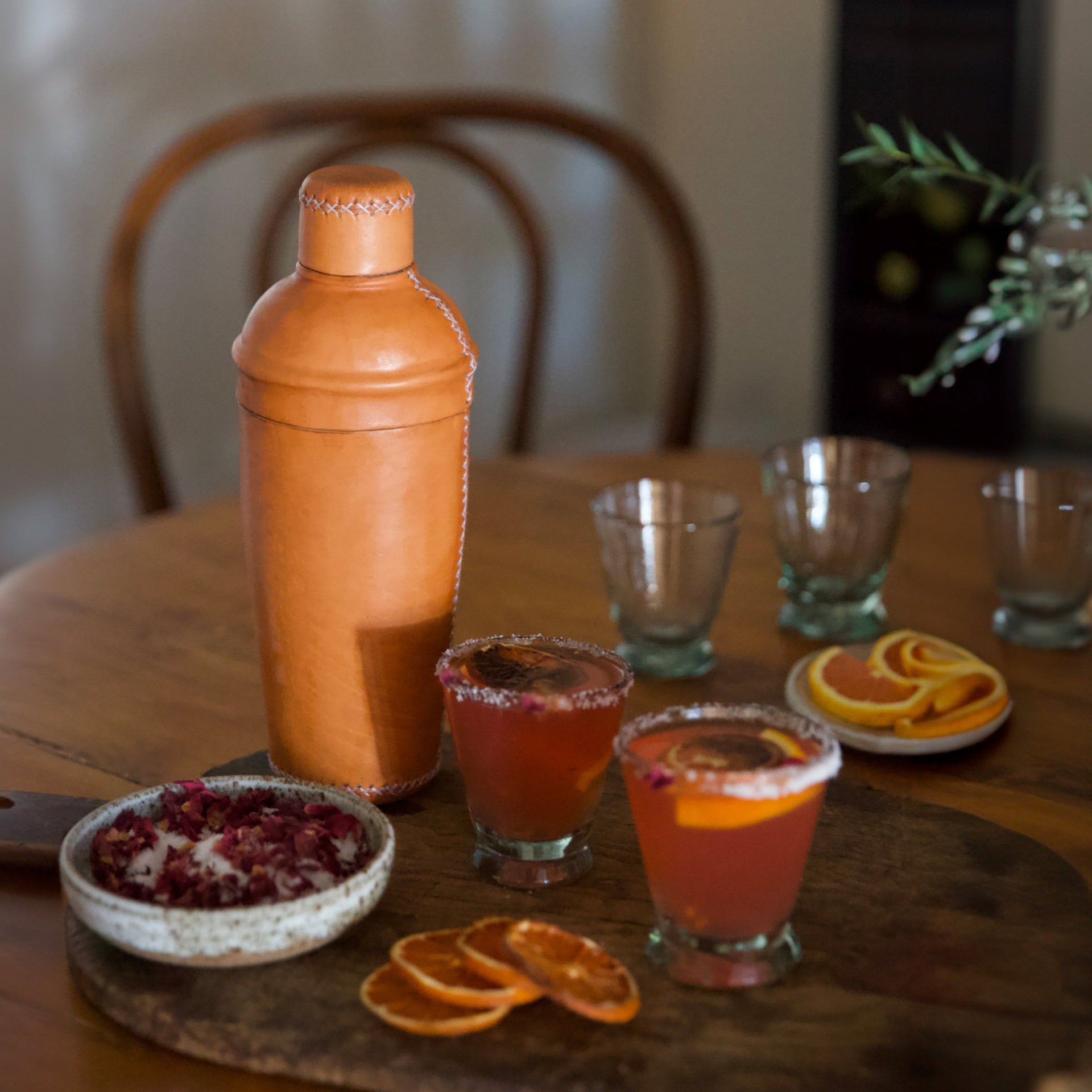 Coctelera | Leather Cocktail Shaker + Jigger