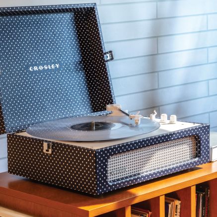 Voyager Portable Turntable with Bluetooth Out - Navy Dot