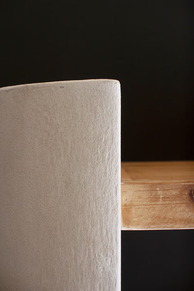 TEXTURED  SHELVING UNIT WITH FOUR WOODEN SHELVES