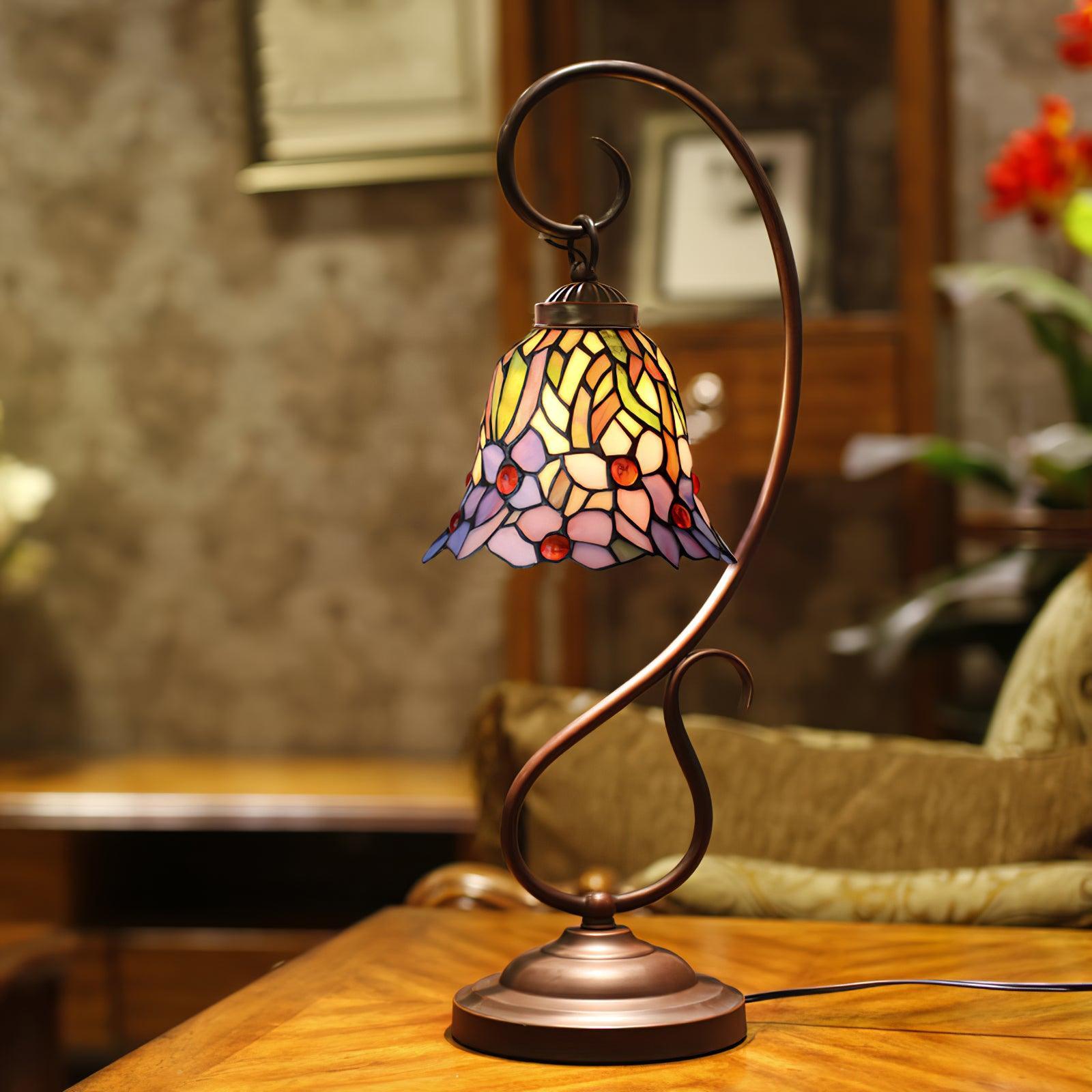 Cal Lighting Cotulla Tiffany Table Lamp 9.8