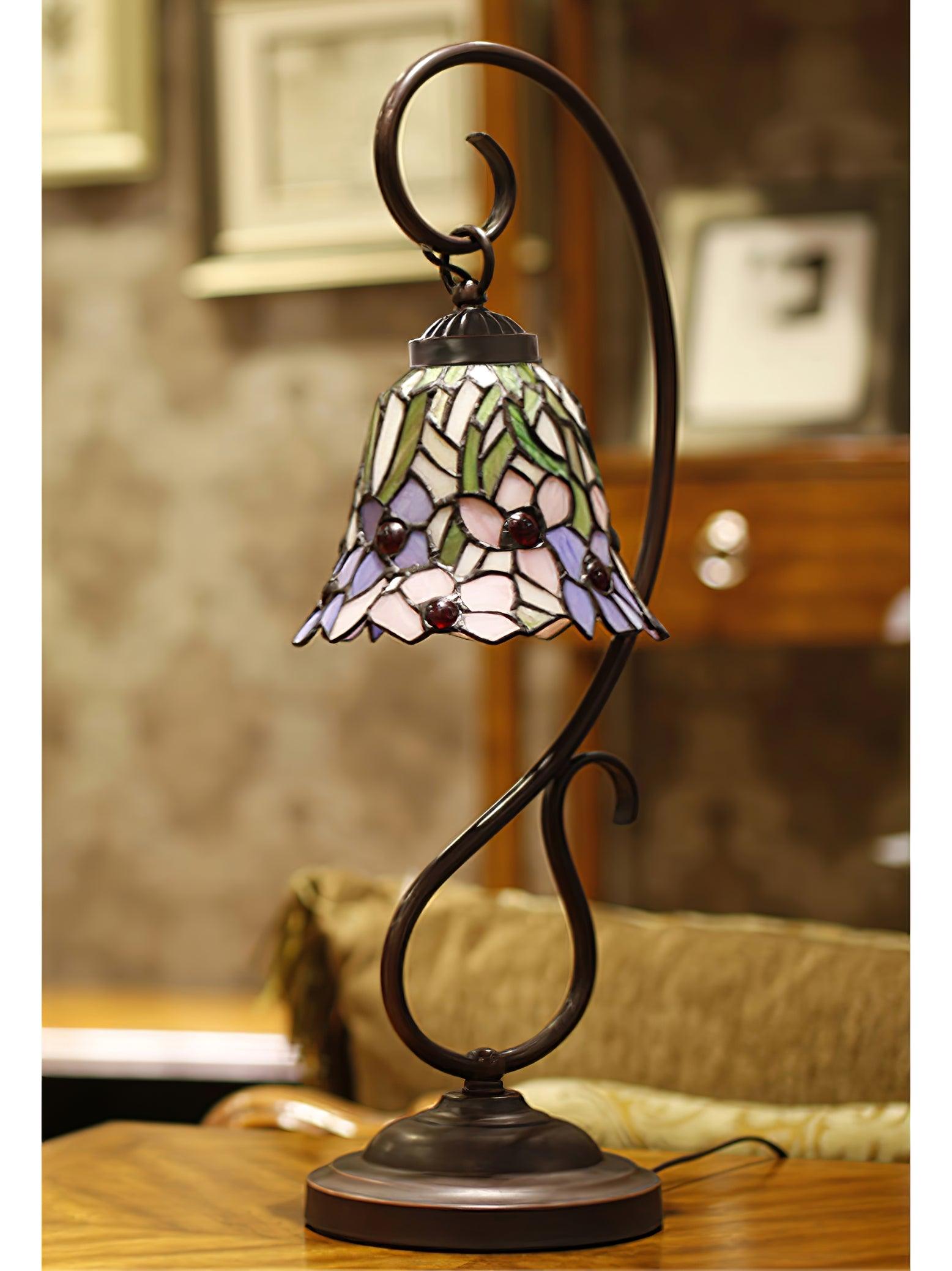Cal Lighting Cotulla Tiffany Table Lamp 9.8