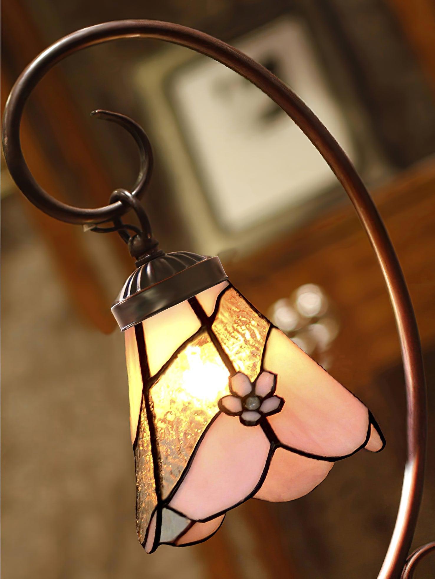 Cal Lighting Cotulla Tiffany Table Lamp 9.8