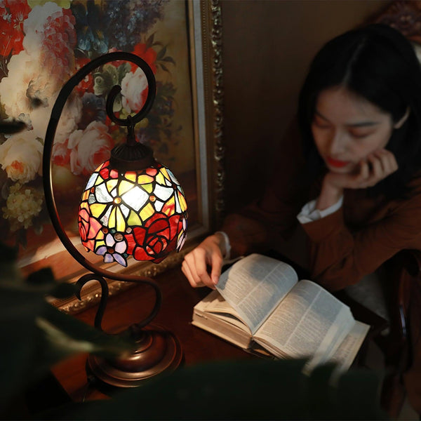 Cal Lighting Cotulla Tiffany Table Lamp 9.8