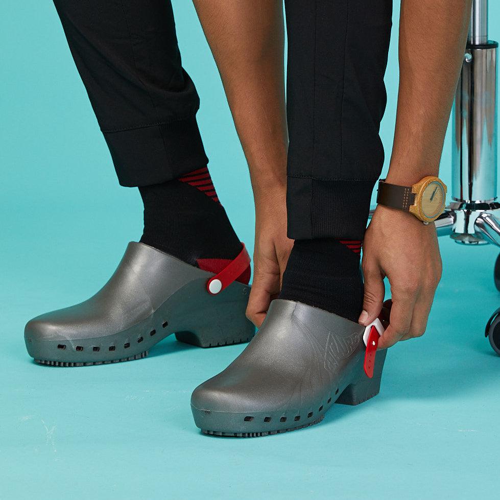 Calzuro Classic Red & Metallic Grey