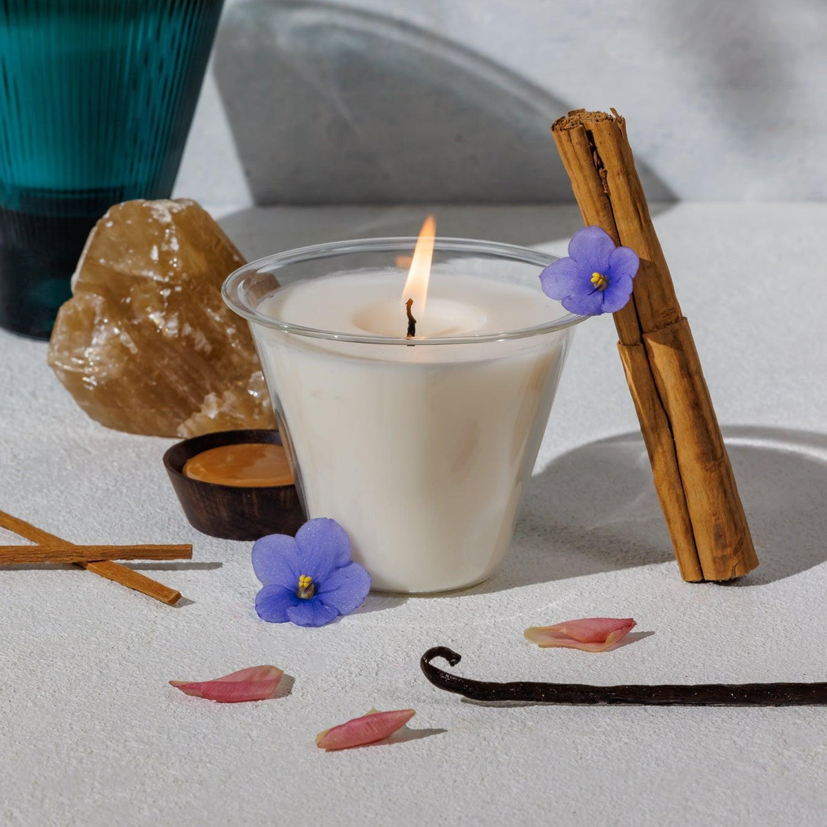 ZAI Candle -Santal & Spice