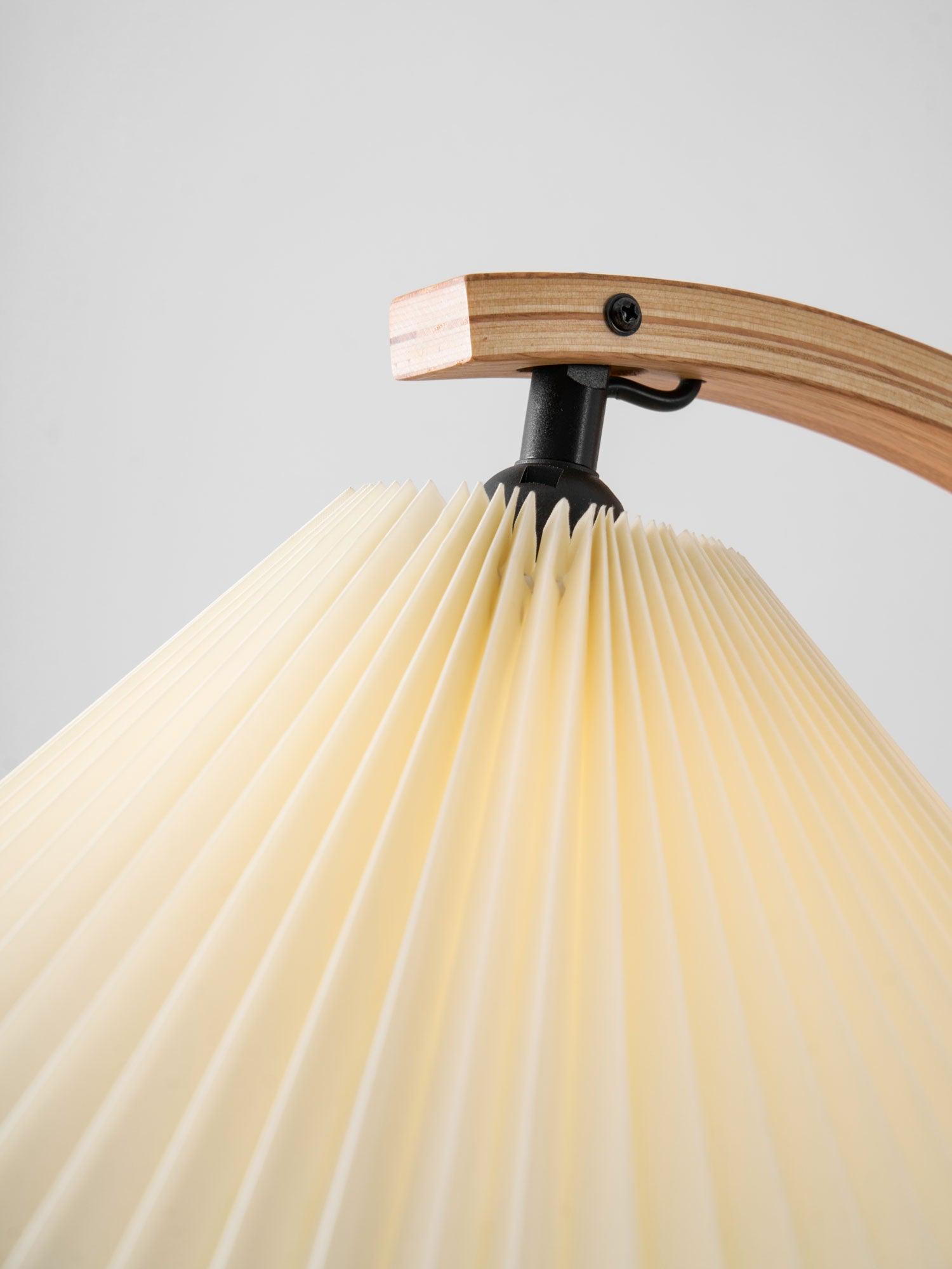 Caprani Floor Lamp 28.4