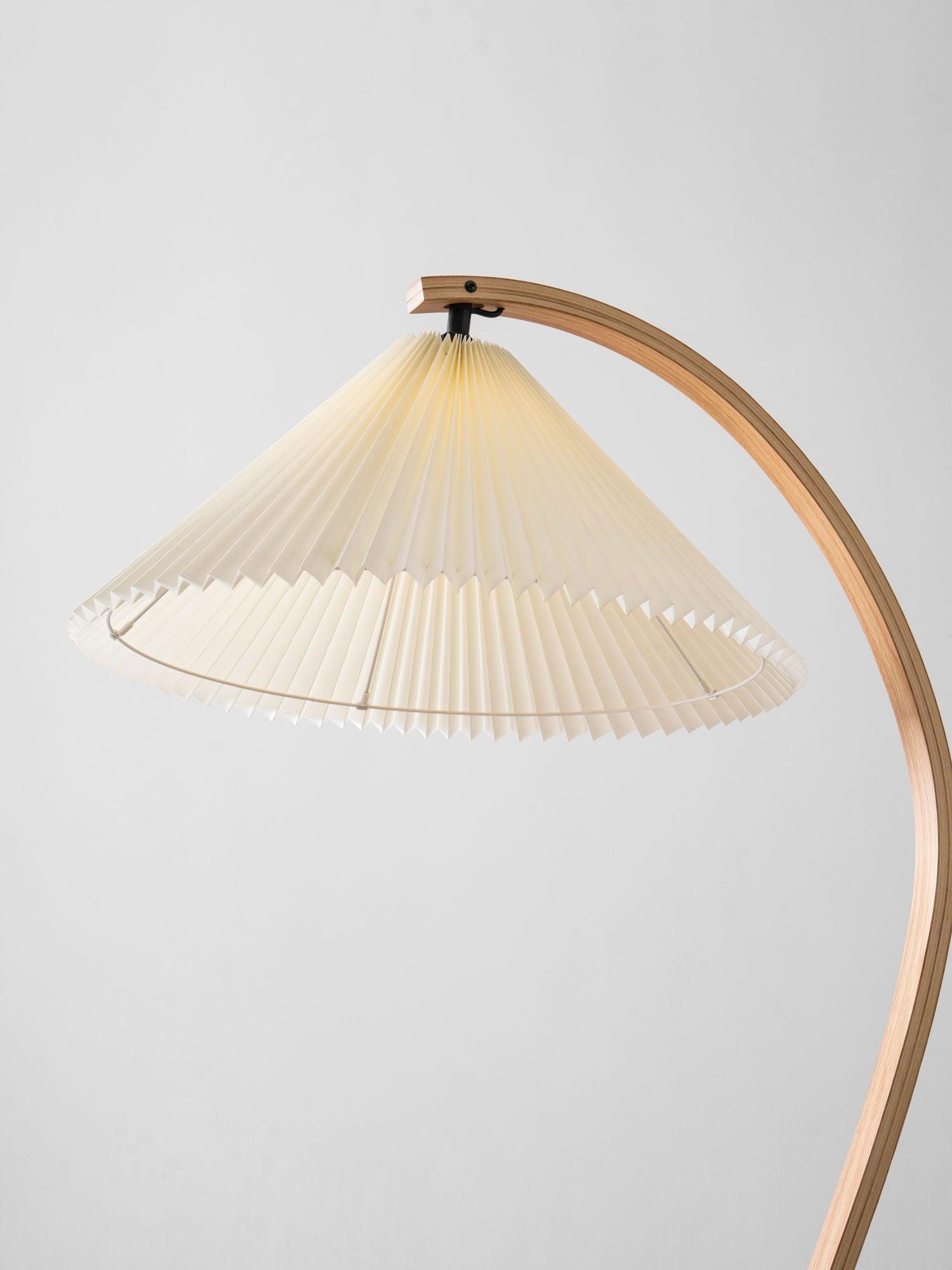 Caprani Floor Lamp 28.4