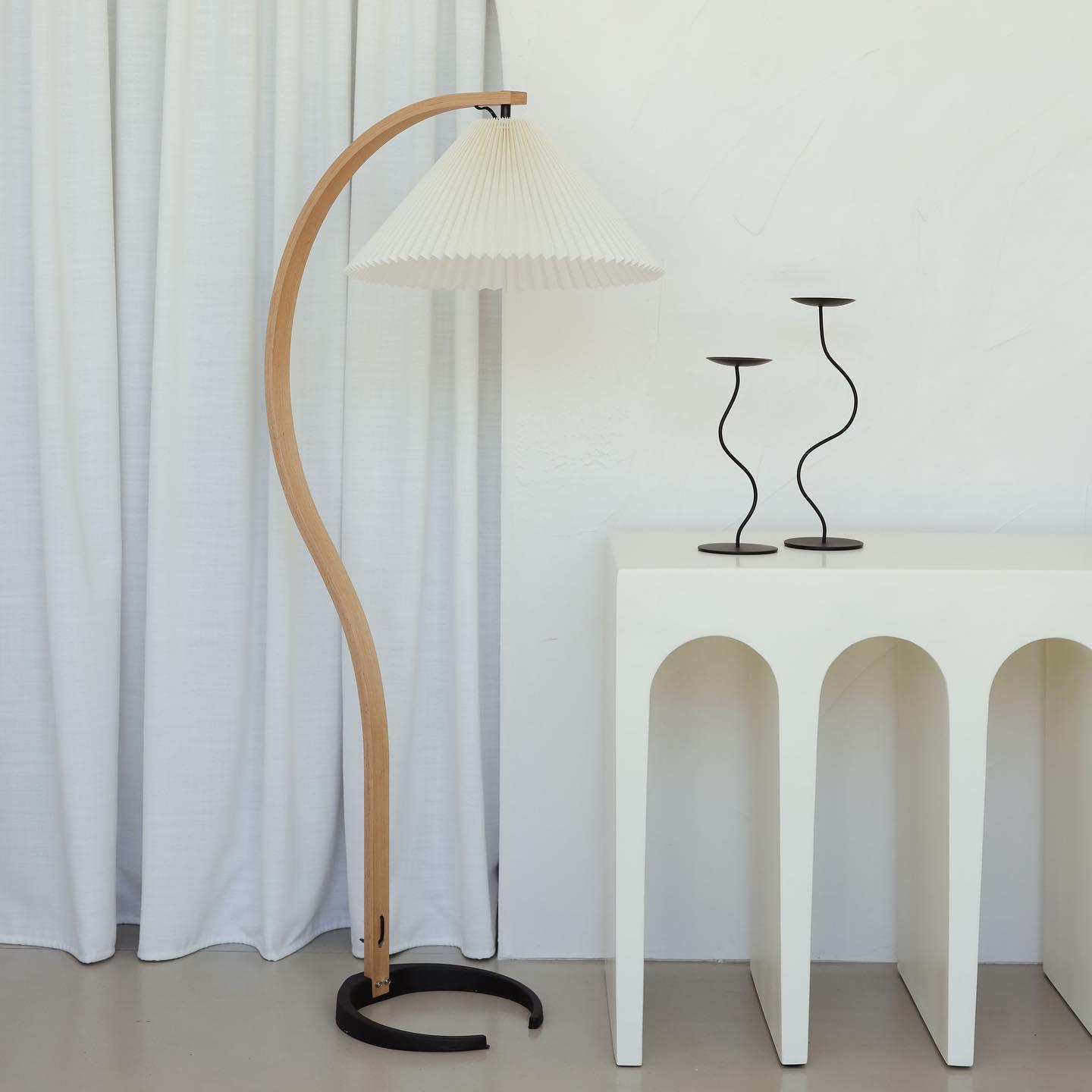 Caprani Floor Lamp 28.4
