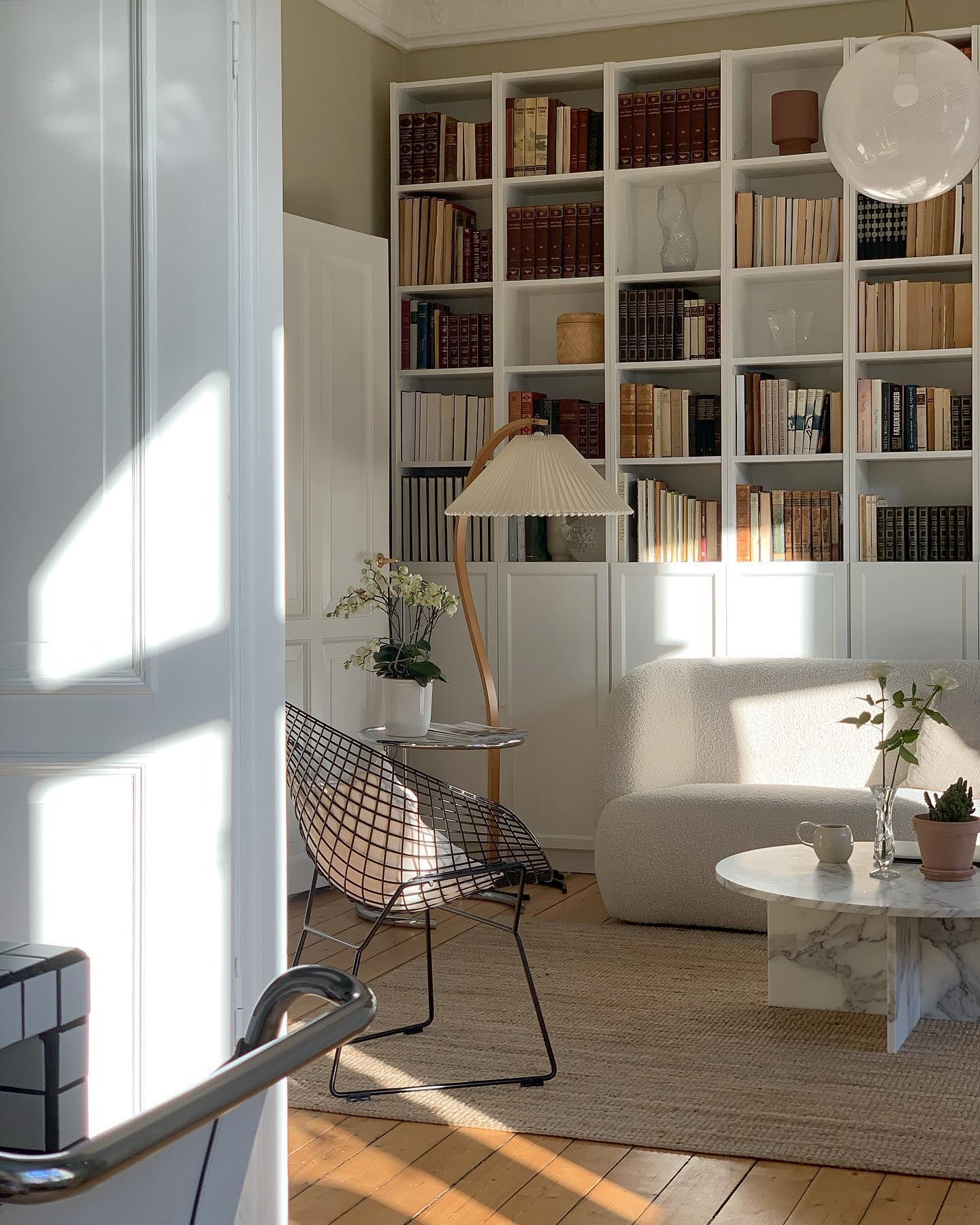 Caprani Floor Lamp 28.4