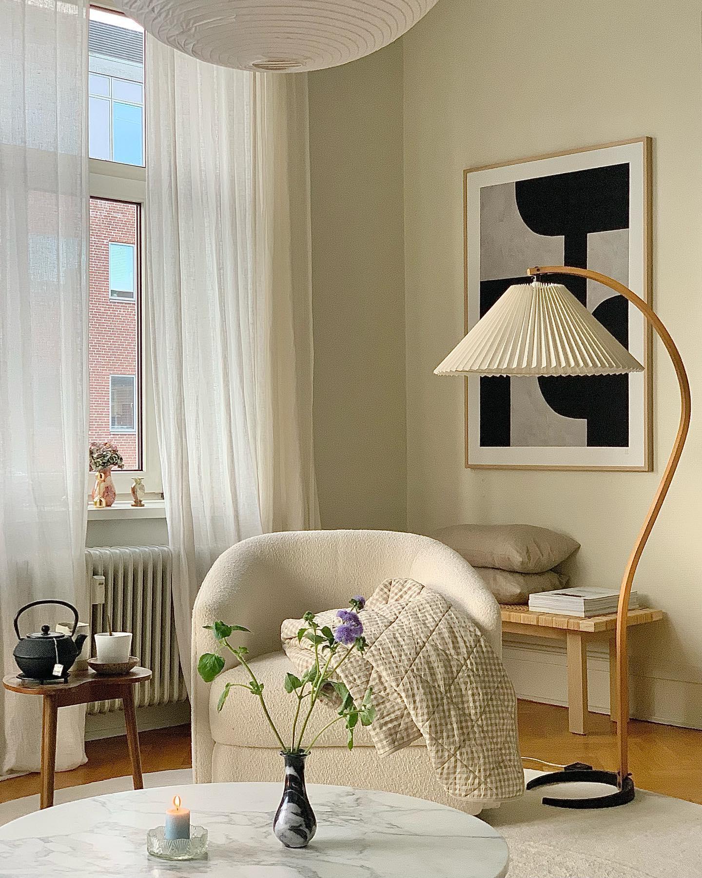 Caprani Floor Lamp 28.4