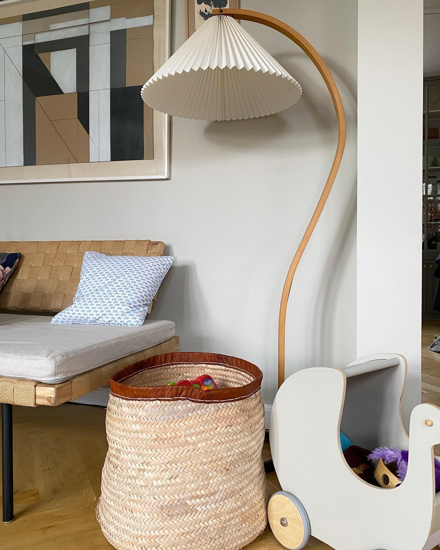 Caprani Floor Lamp 28.4