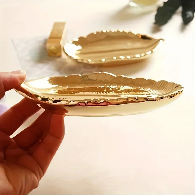 Ceramic Leaf-Shaped Jewelry Dish & Decorative Tray - Elegant Leaf Suitable for Jewelry Display, Keys, - Decorative Tabletop Centerpiece for Entryway, Living Room, Bedside, Jewelry Trays