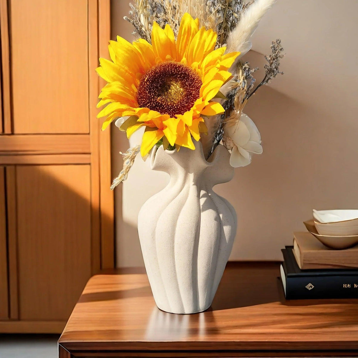 Ceramic Vase 20cm with Striped Skirt Element Design