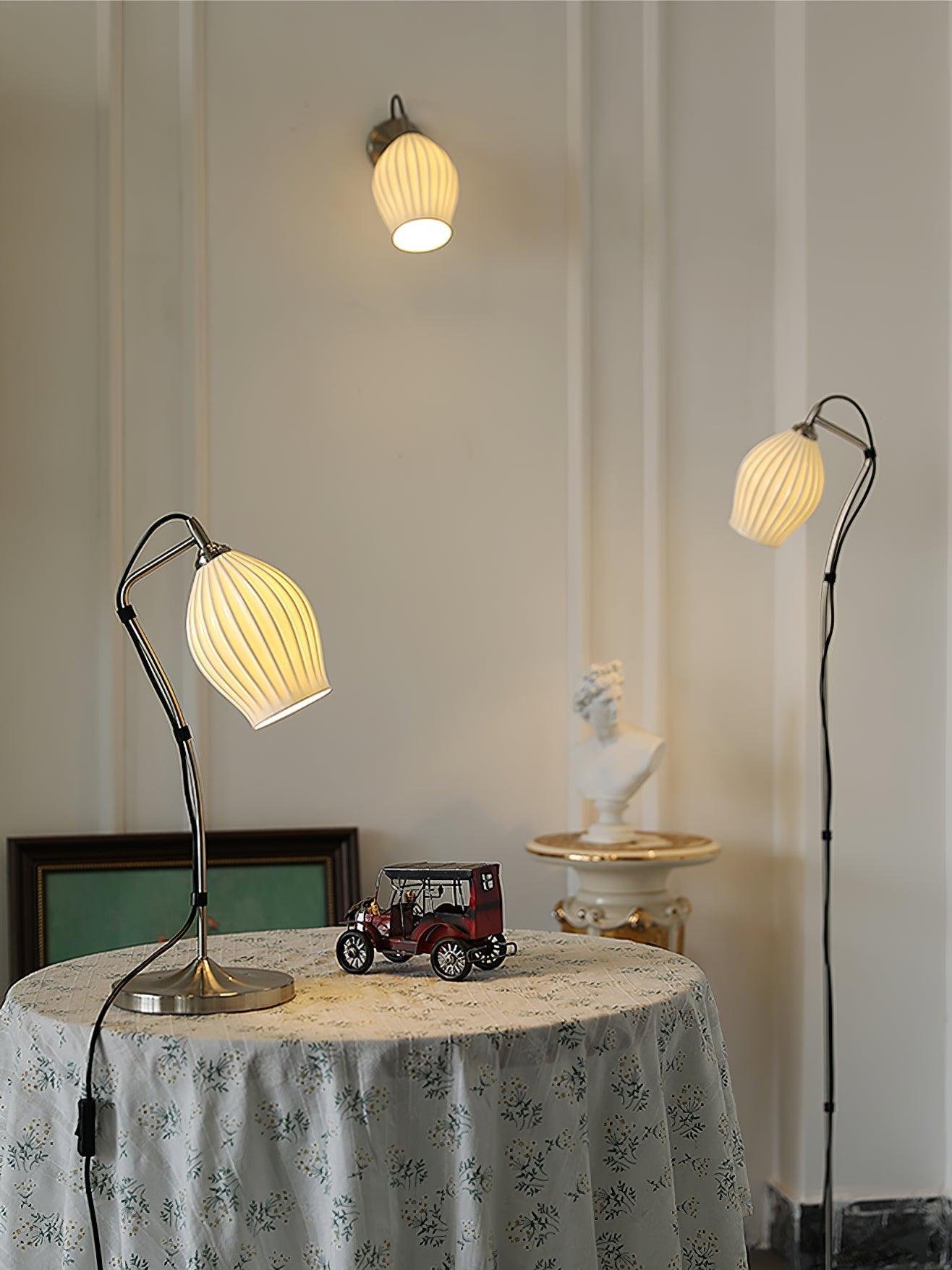 Ceramic Ribbed Wall Light 5.3