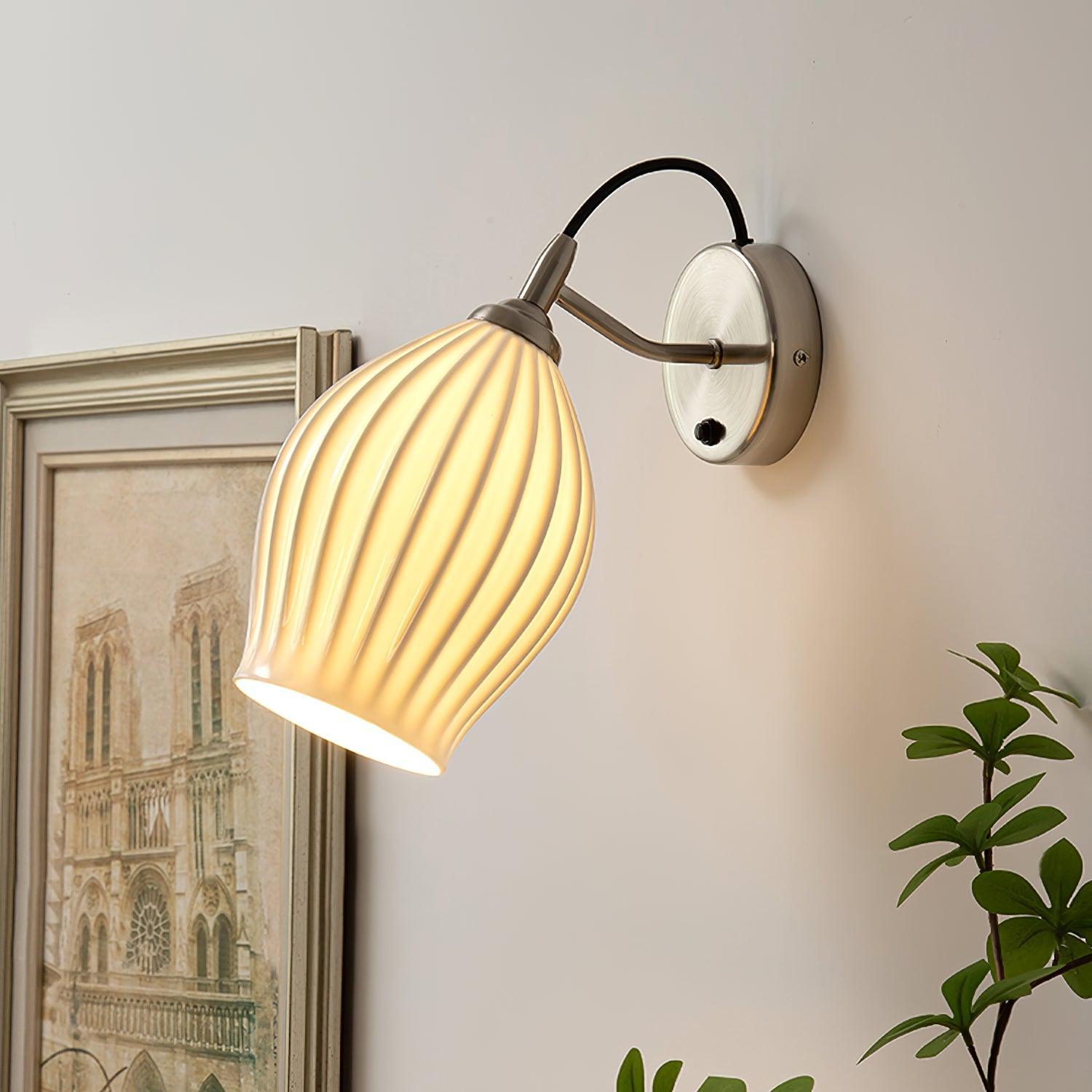 Ceramic Ribbed Wall Light 5.3