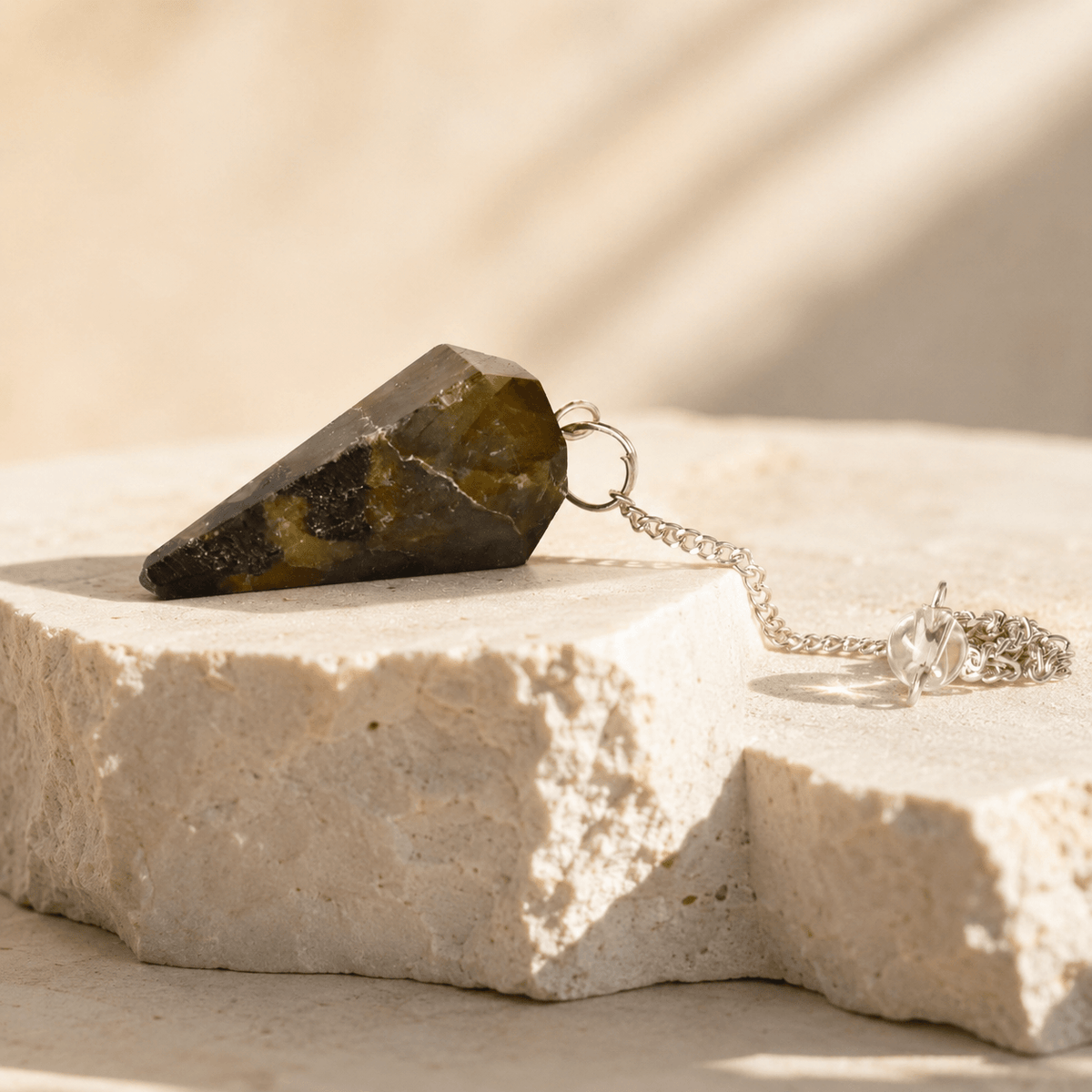 Labradorite Pendulum (Synchronicity and Protection)