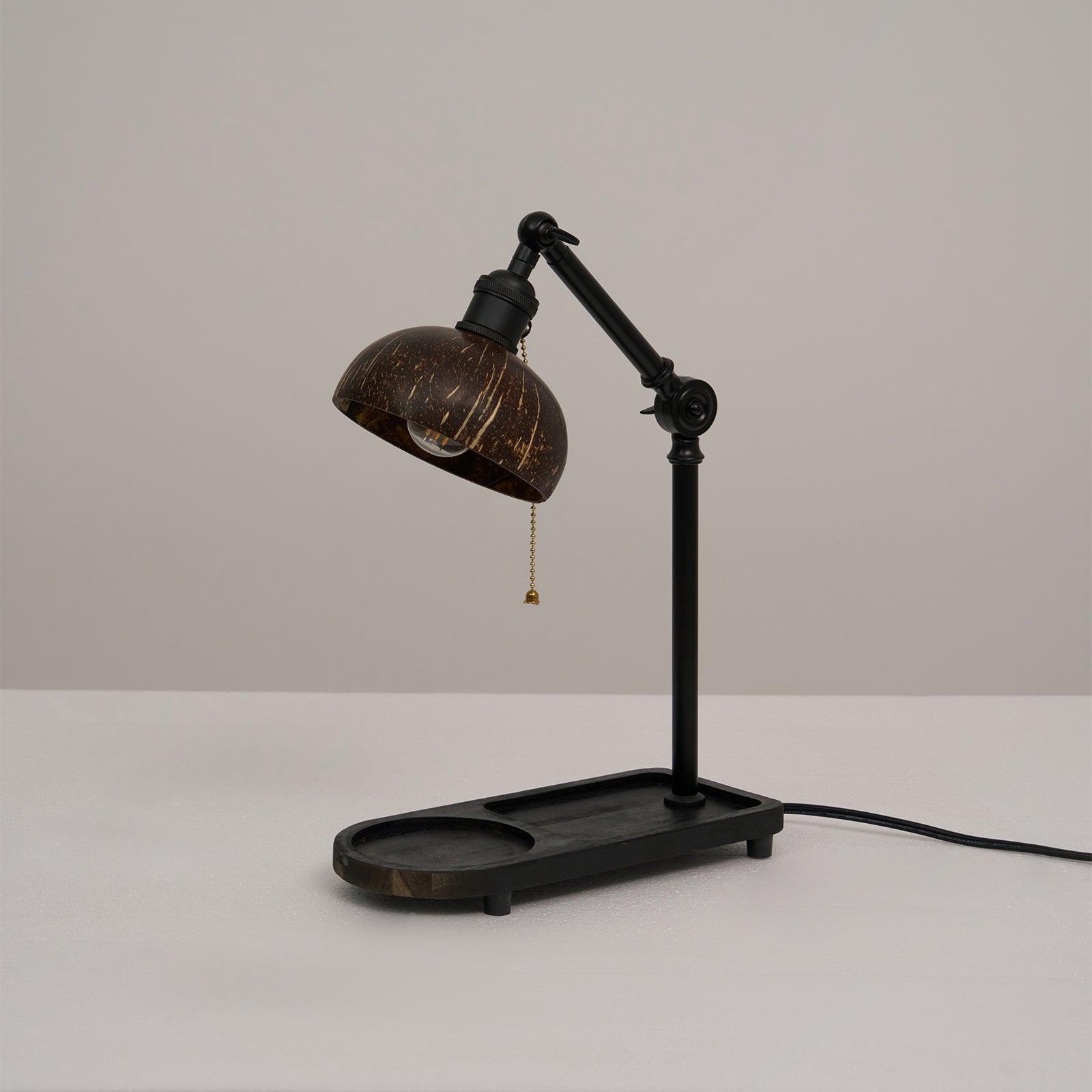 Christian Dell Table Lamp 5.1