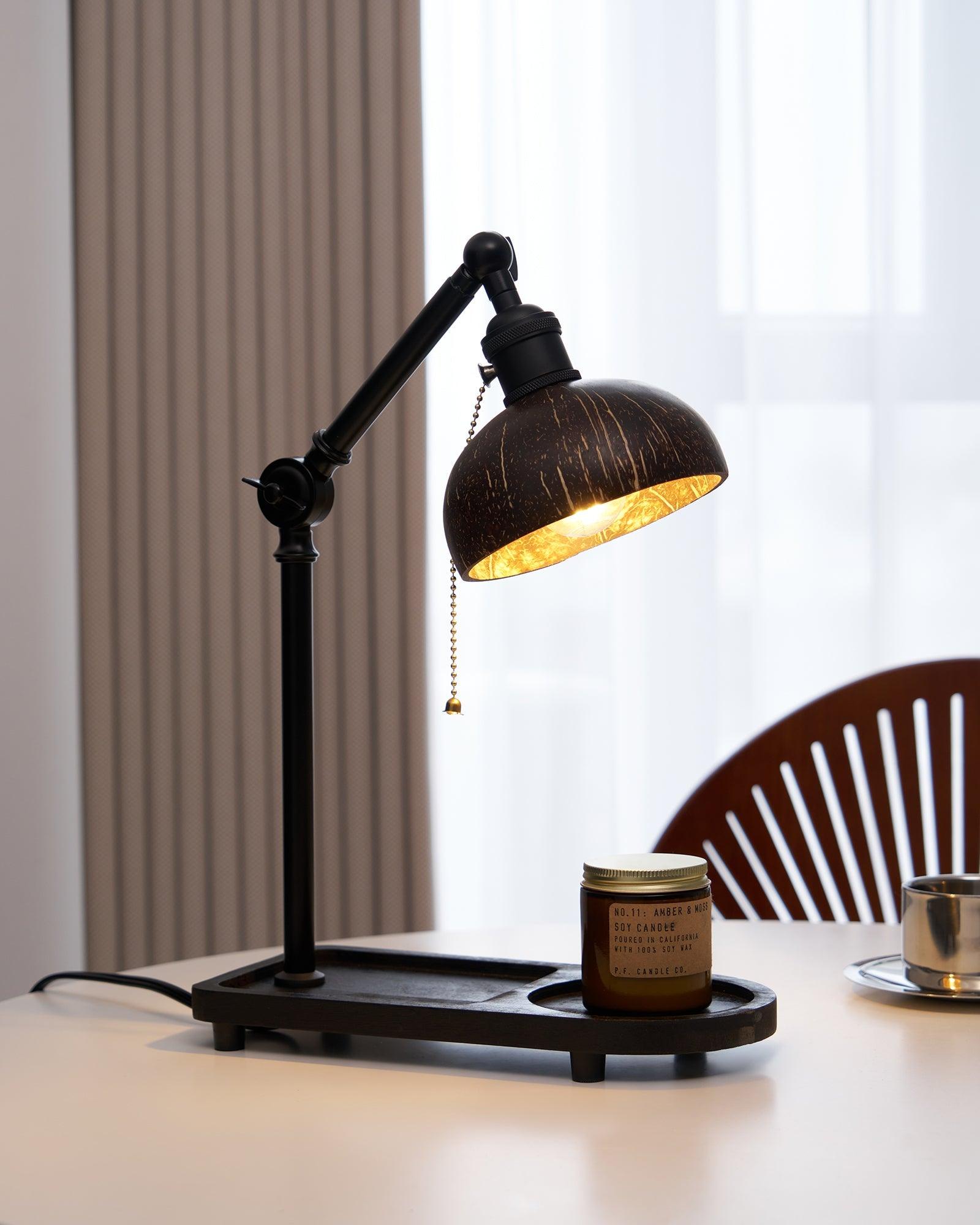 Christian Dell Table Lamp 5.1