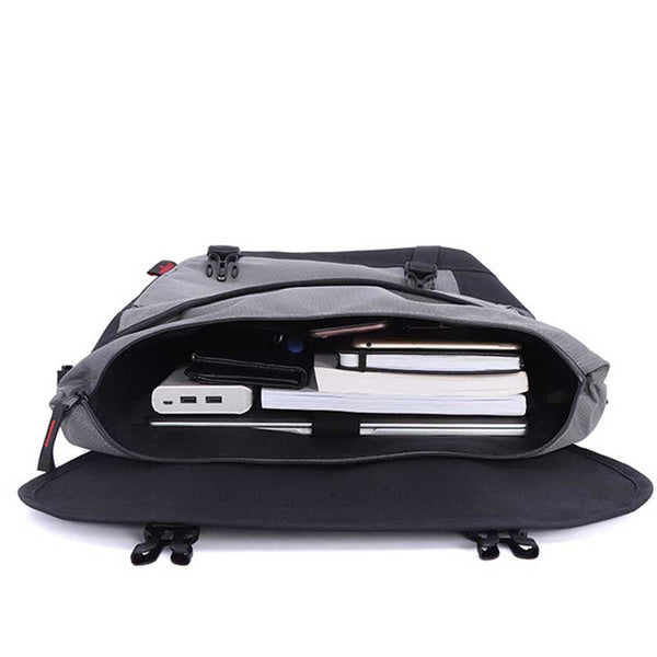 Classic Messenger Bag