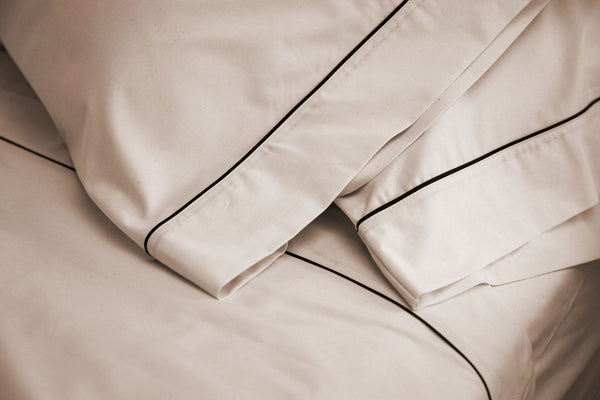 Cotton Piping Design Bed Sheet Set