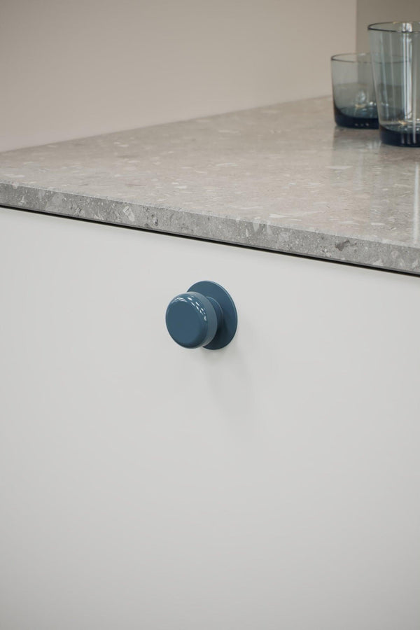 Lacquered Retro 