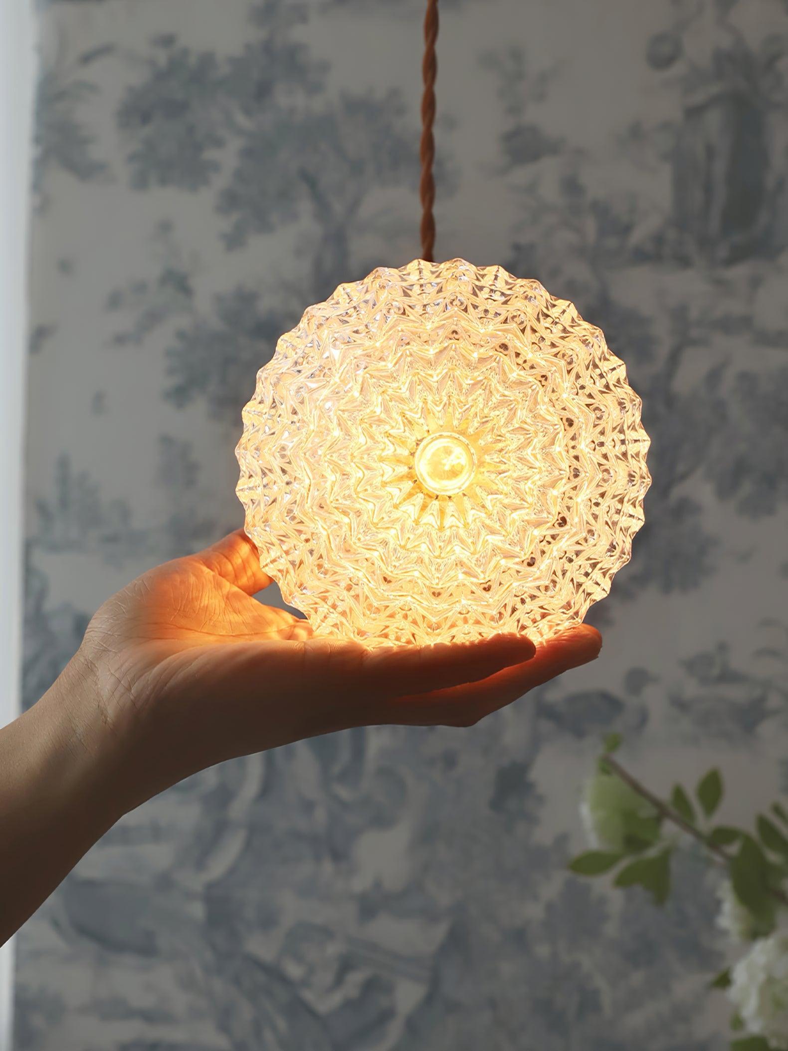 Colonial Global Pendant Light 5.1