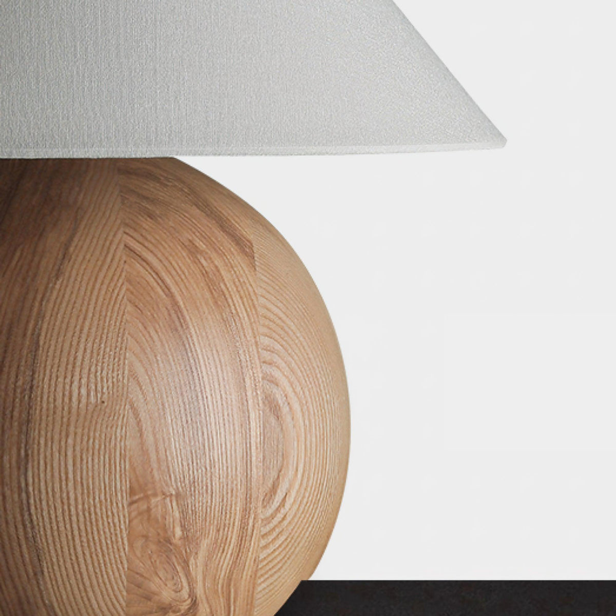 Corner Log Table Lamp 13.8