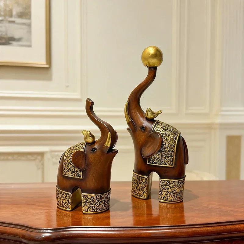 Creative Wood Grain Elephant Figurine Set