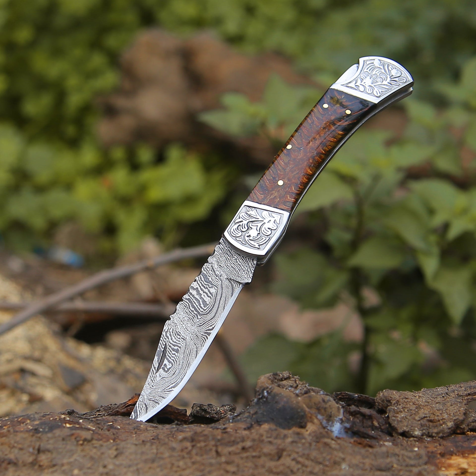 Striker Custom Pocket Knife with Pine Cone Handle